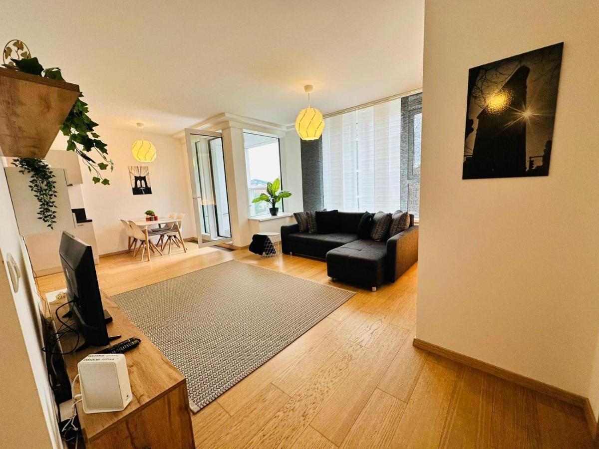 Apartments05 In New Building With Free Parking Panorama City - Amazing View Close To Old Town Bratislava Extérieur photo