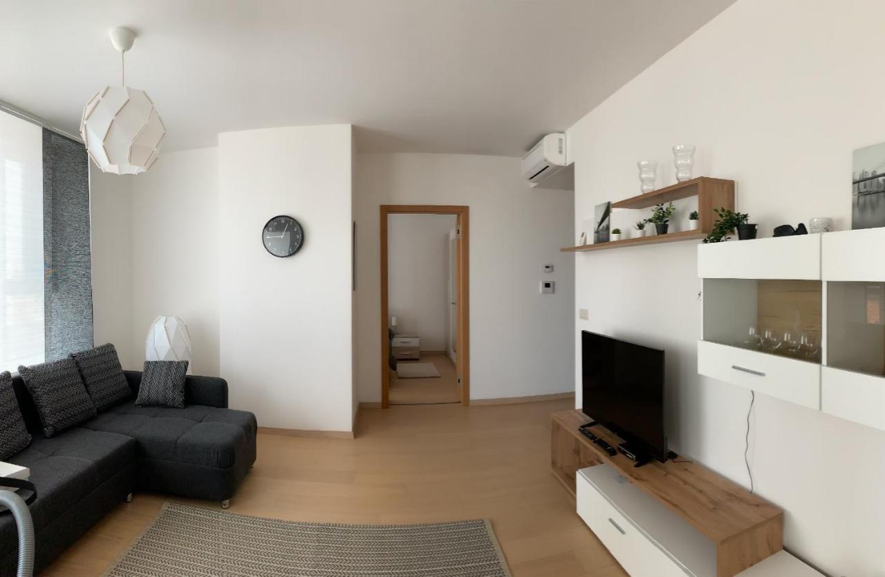 Apartments05 In New Building With Free Parking Panorama City - Amazing View Close To Old Town Bratislava Extérieur photo