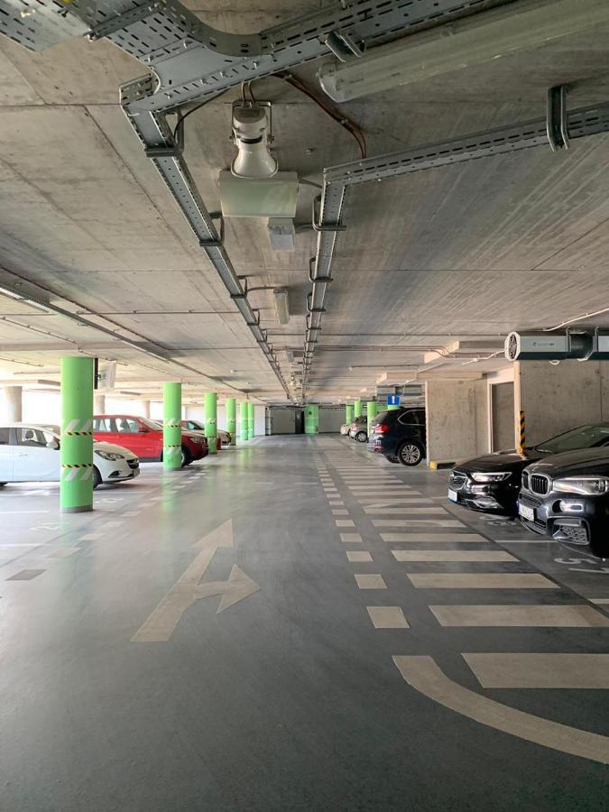 Apartments05 In New Building With Free Parking Panorama City - Amazing View Close To Old Town Bratislava Extérieur photo